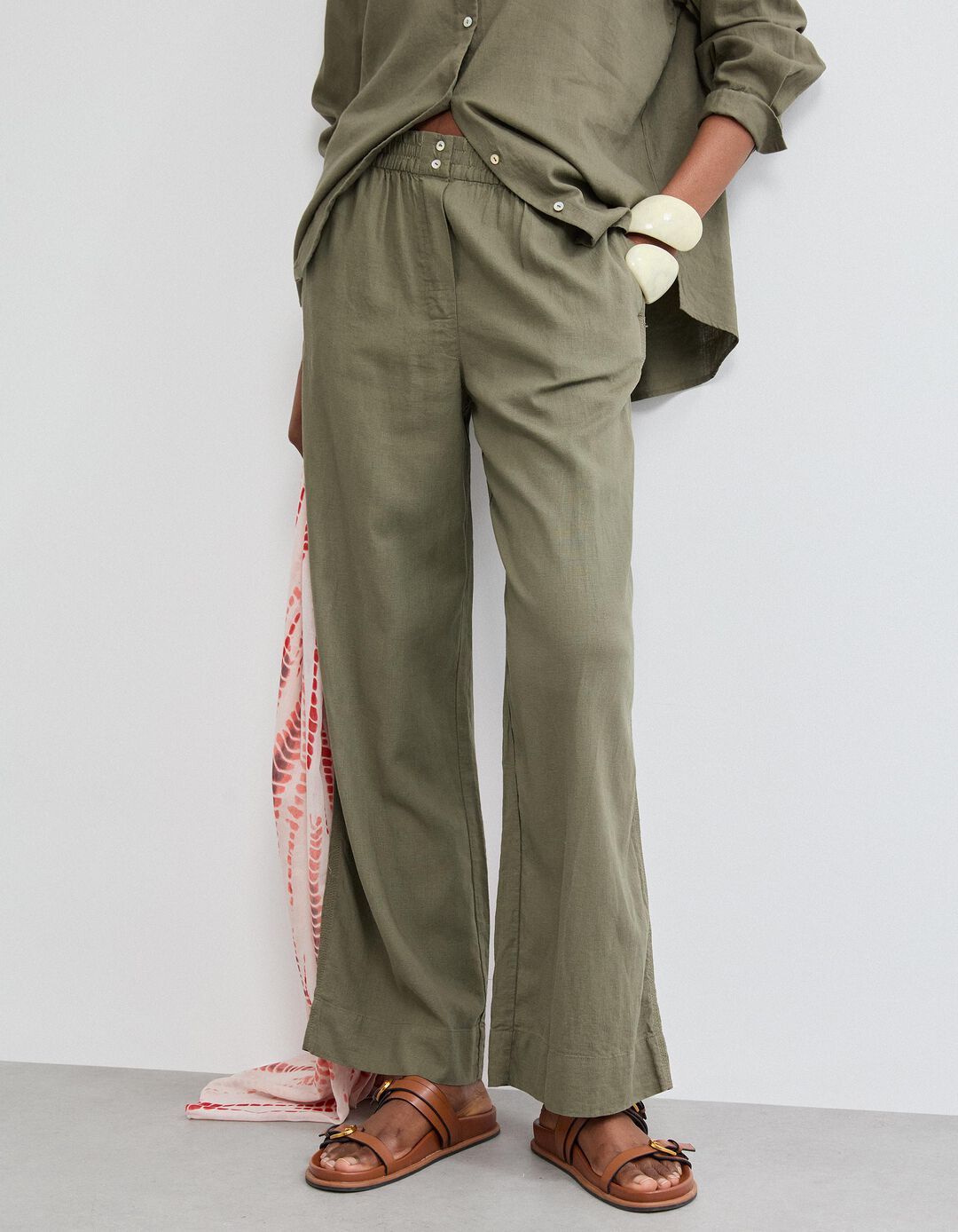 Cal&ccedil;as com Linho, Mulher, Verde Escuro