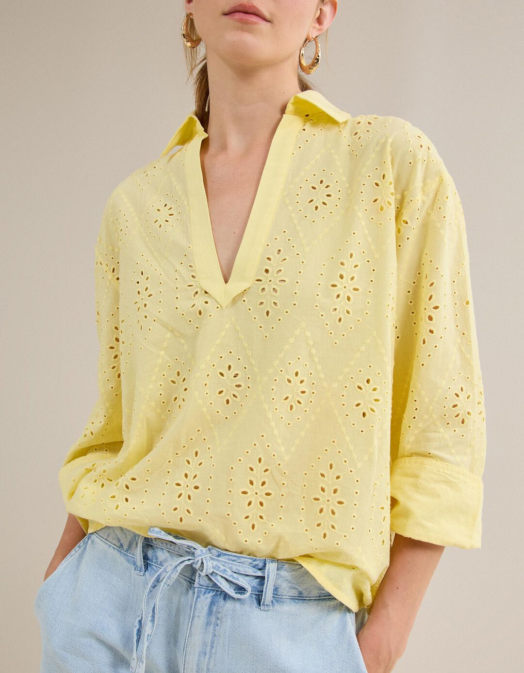 Blusa com Bordados, Mulher, Amarelo