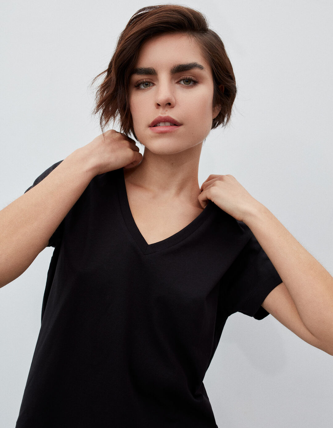 T-shirt Decote em V, Mulher, Preto