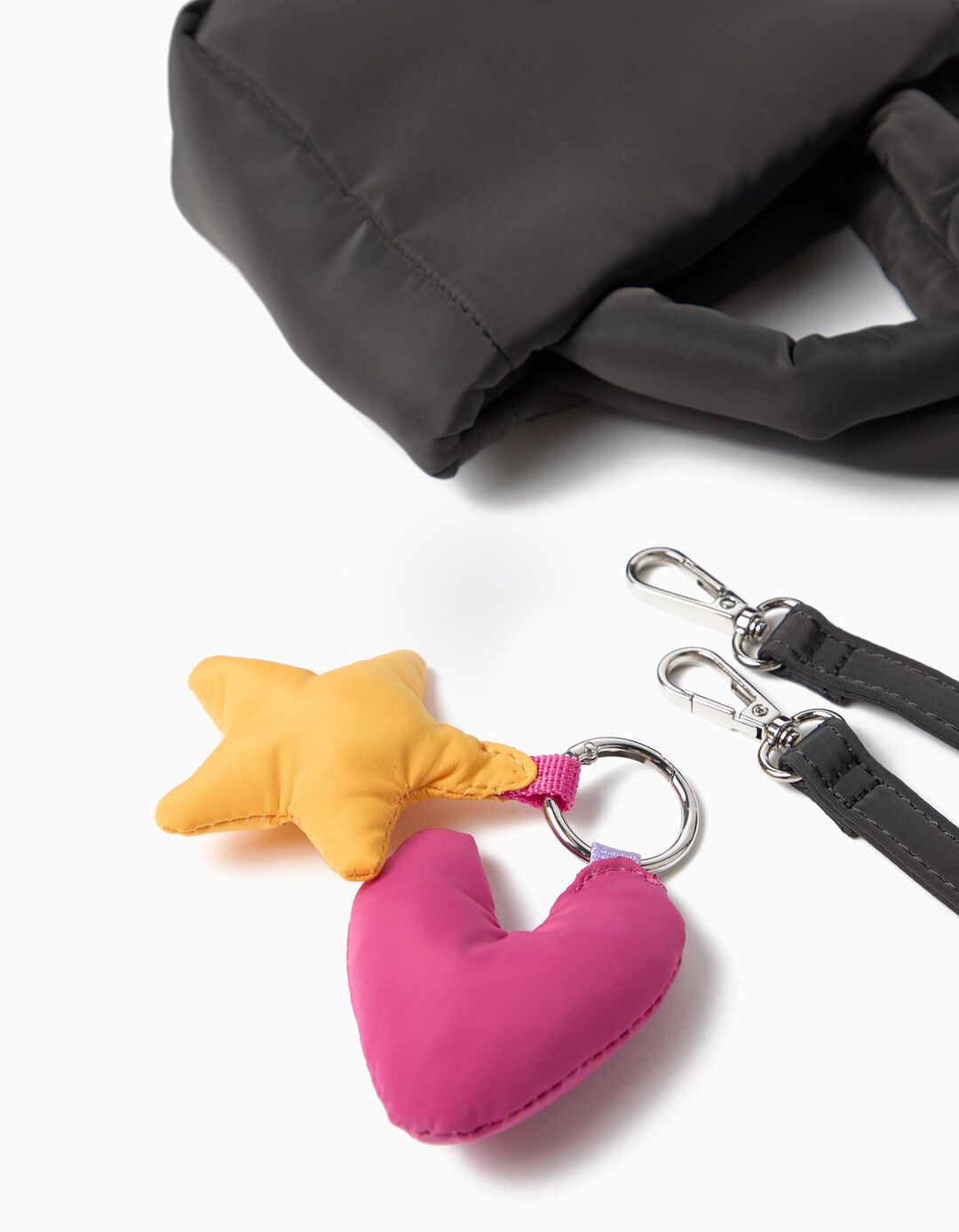 Mala Nylon, Menina, Preto