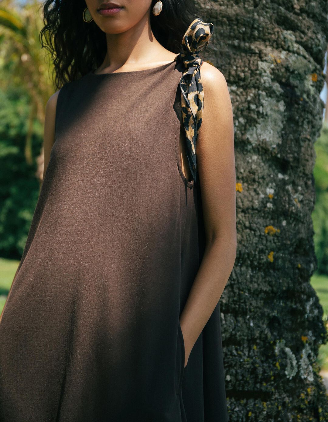 Vestido Comprido Fluido, Mulher, Castanho Escuro