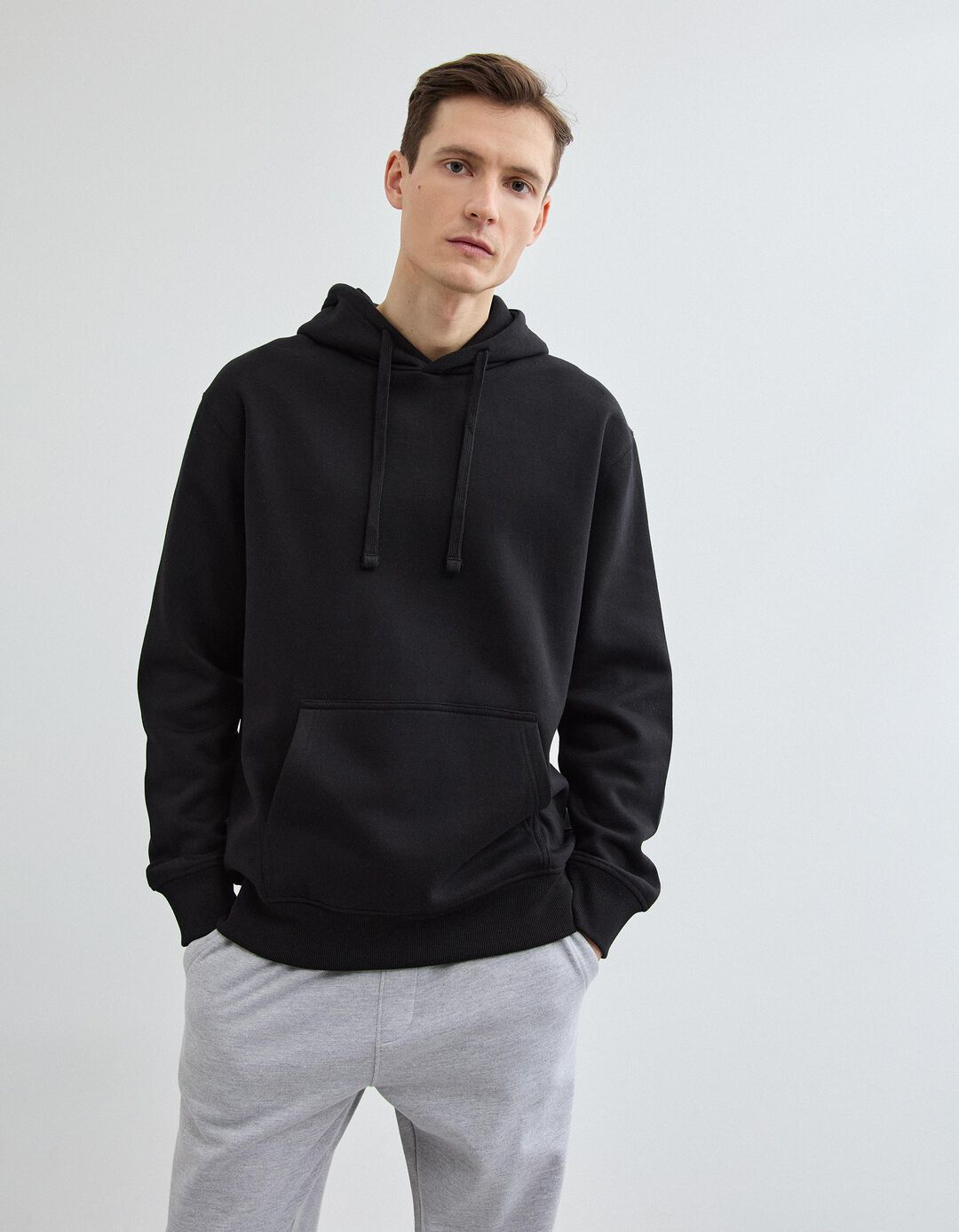 Sweatshirt com Capuz, Homem, Preto