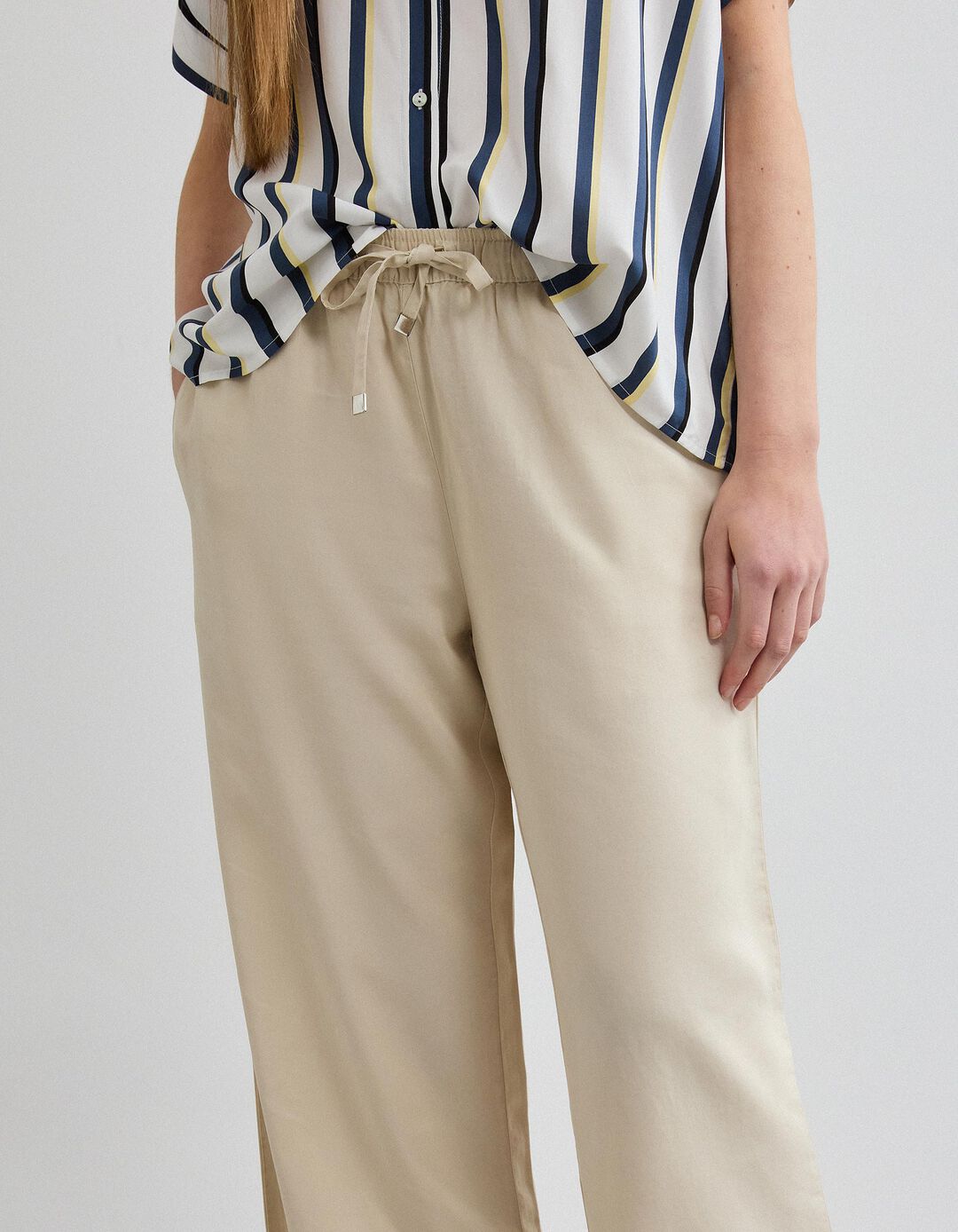 Cal&ccedil;as Liocel, Mulher, Bege Claro