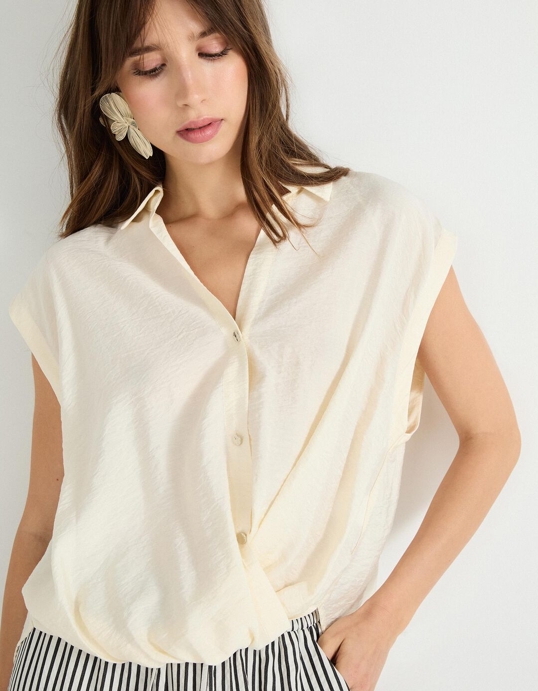 Blusa com Nó, Mulher, Cru