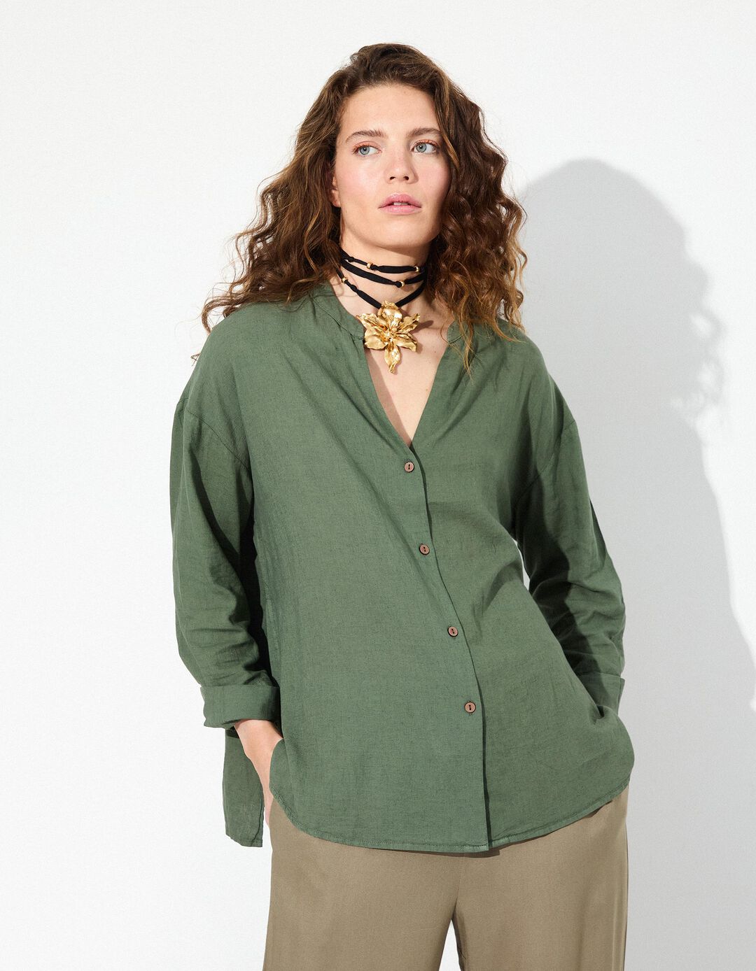 Blusa com Linho, Mulher, Verde Escuro