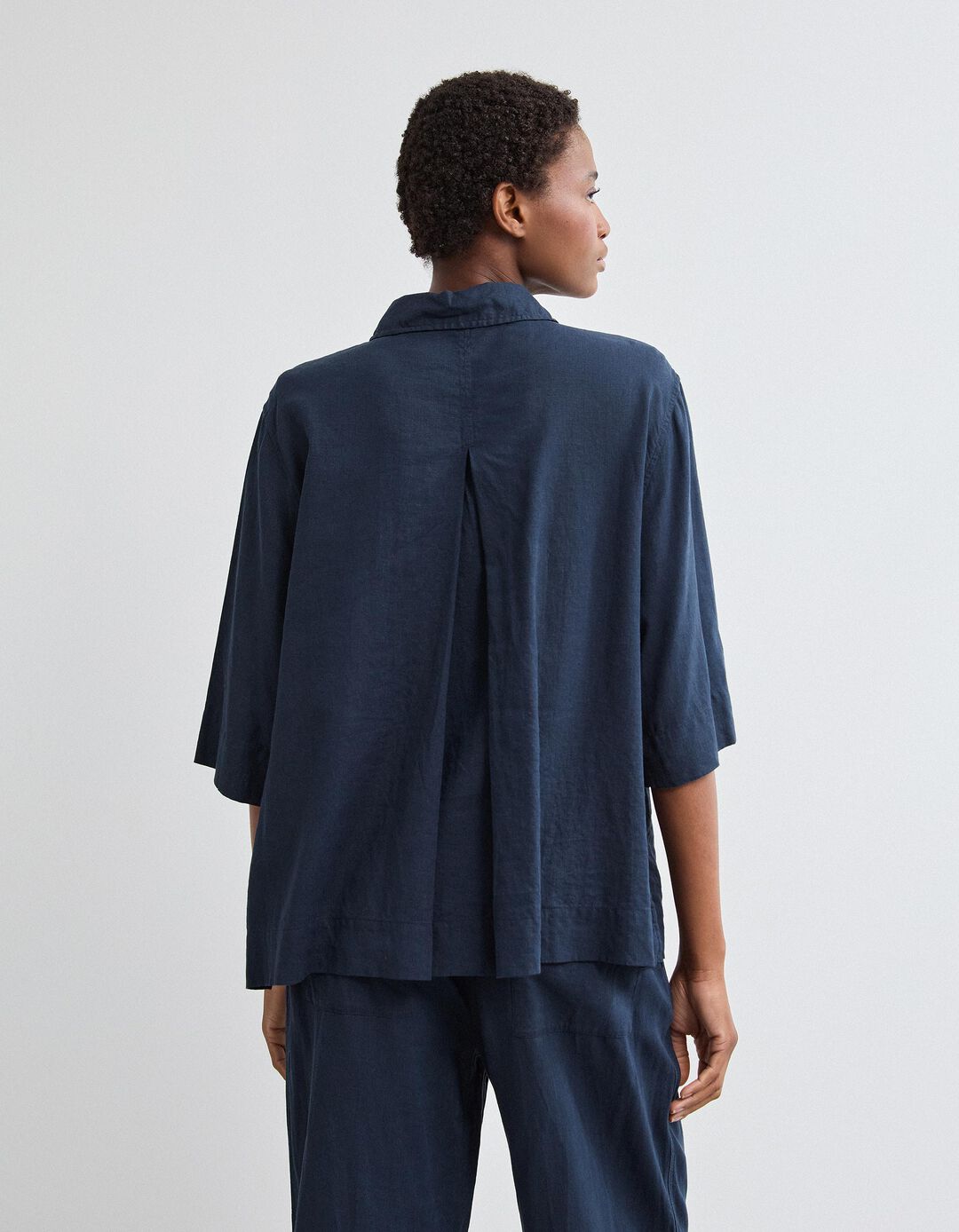 Camisa com Linho, Mulher, Azul Escuro