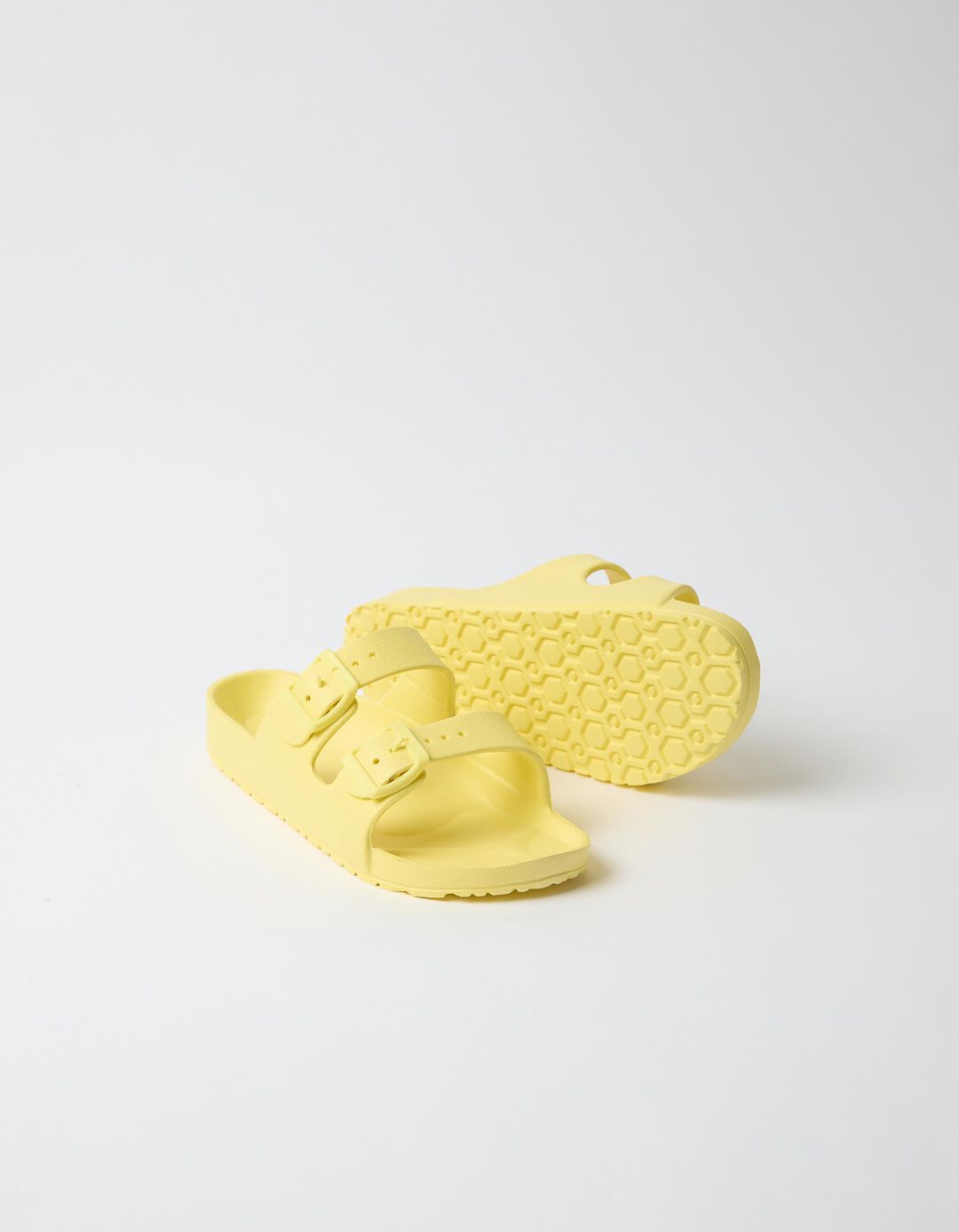 Sand&aacute;lias, Mulher, Amarelo Claro