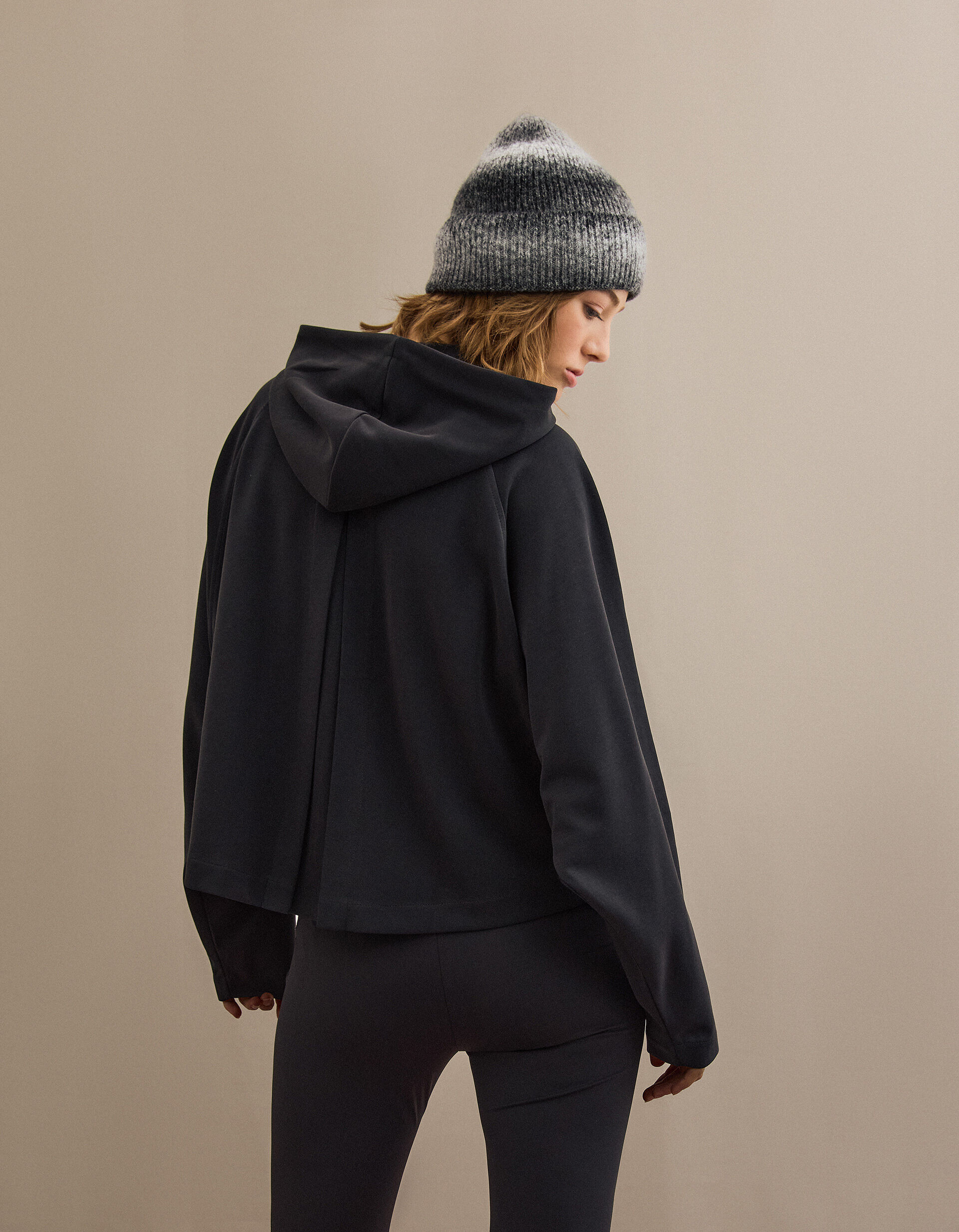 Comprar Online Casaco com Capuz, Mulher, Preto