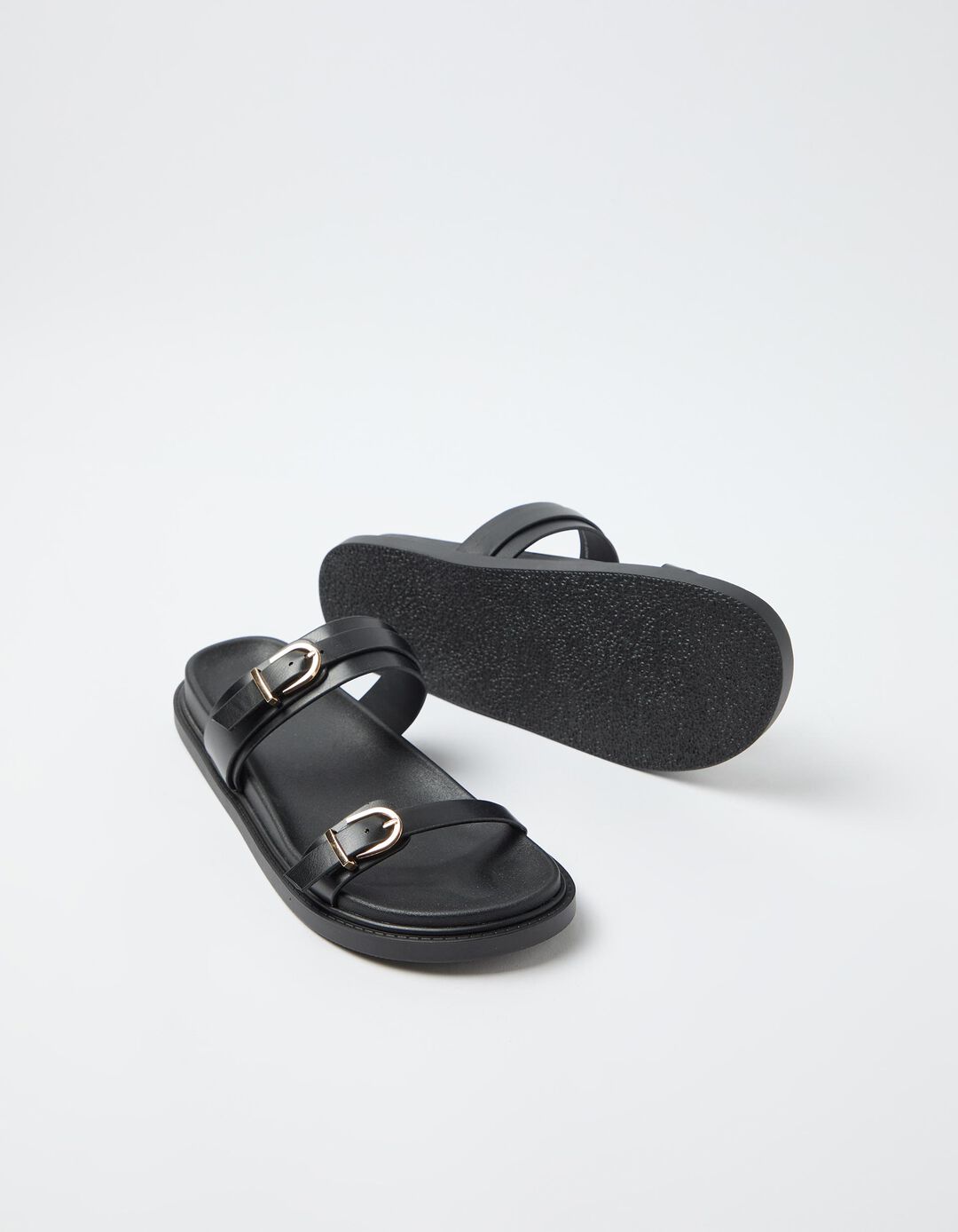 Sand&aacute;lias, Mulher, Preto