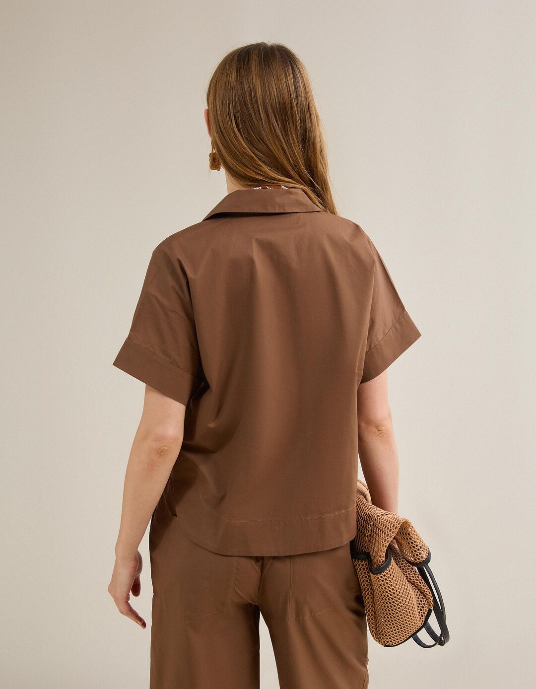 Blusa, Mulher, Castanho