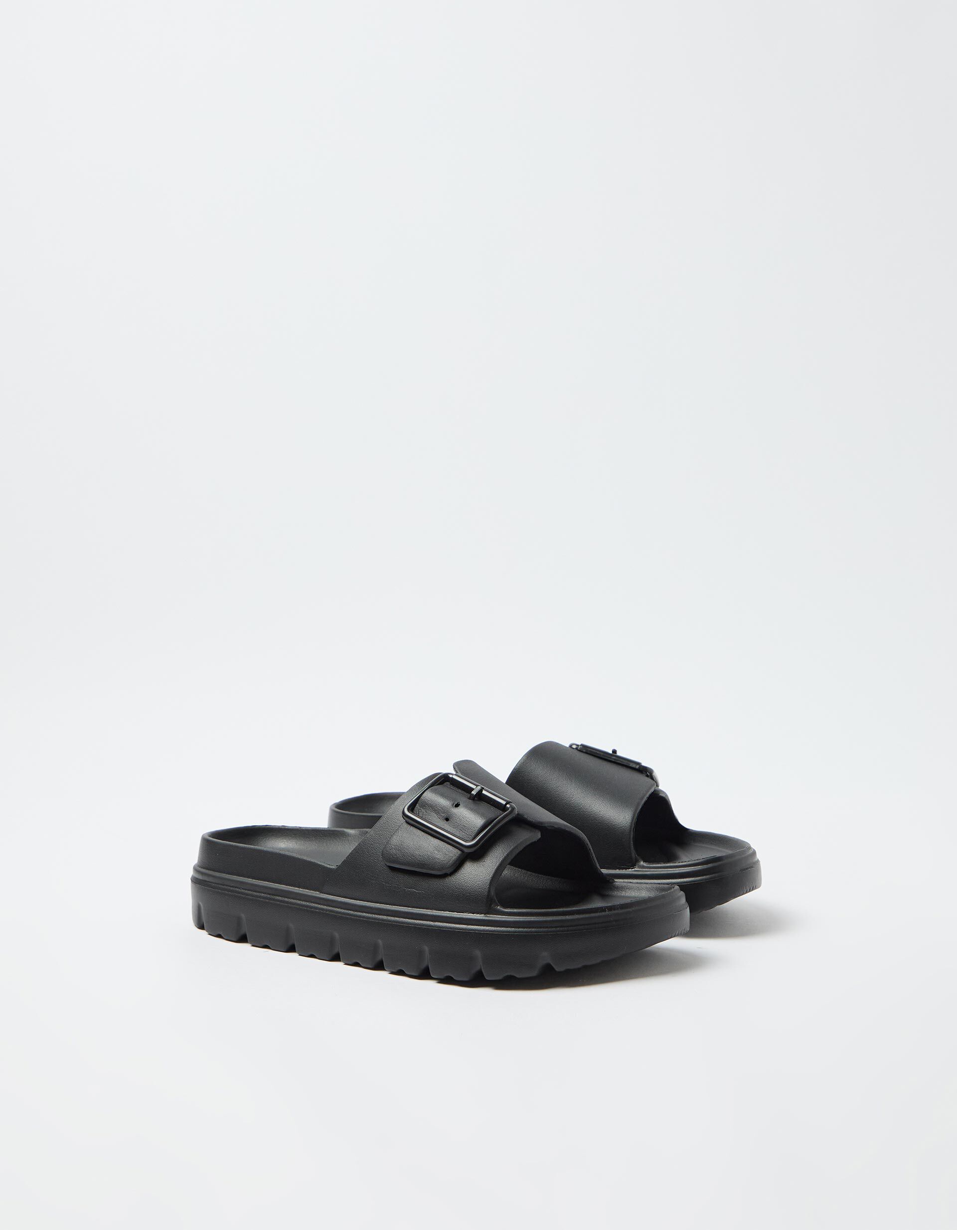 Comprar Online Sand&aacute;lias, Mulher, Preto