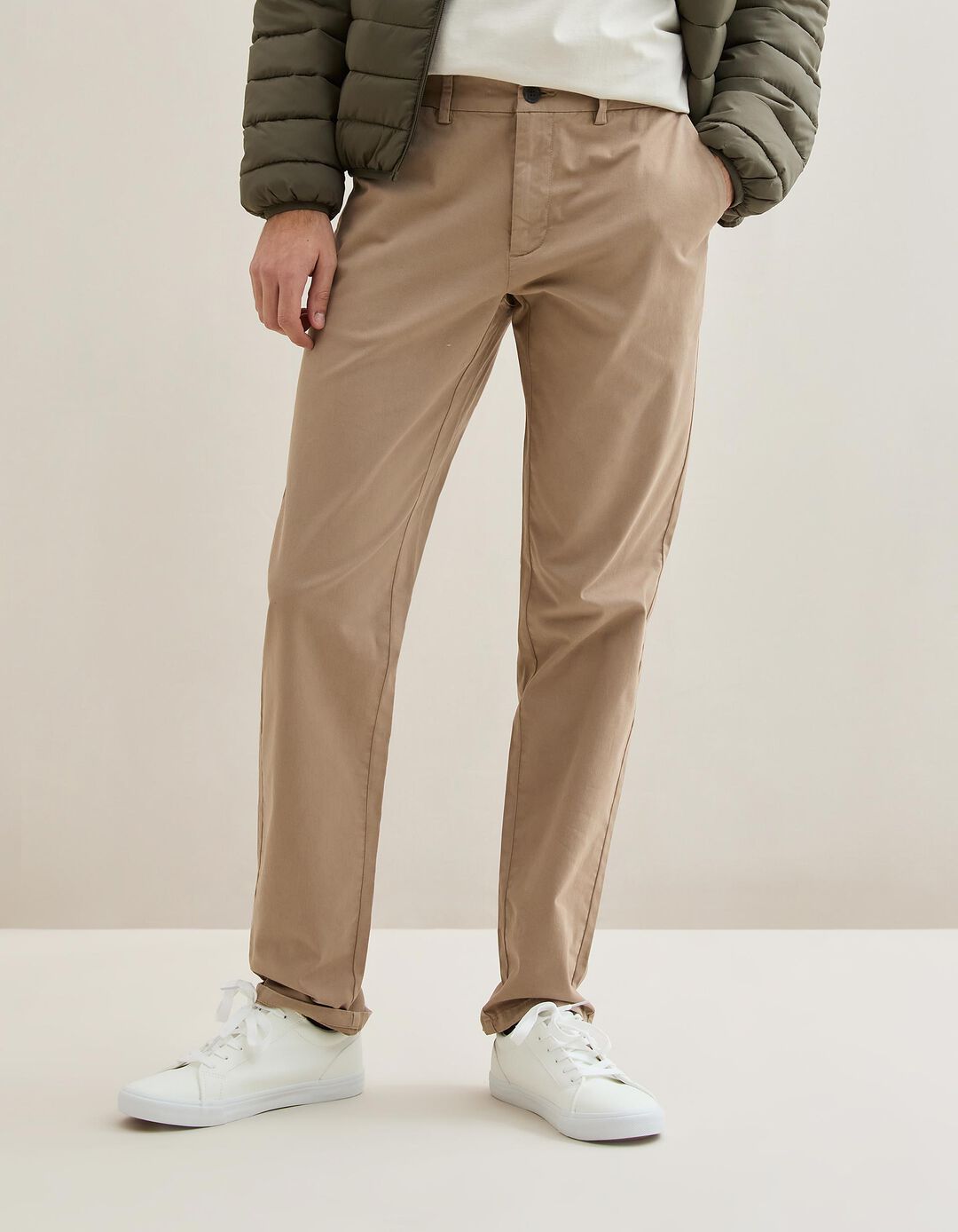 Cal&ccedil;as Chino Slim, Homem, Bege Escuro