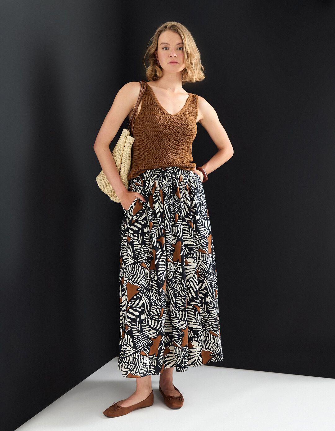 Saia Midi com Linho, Mulher, Preto