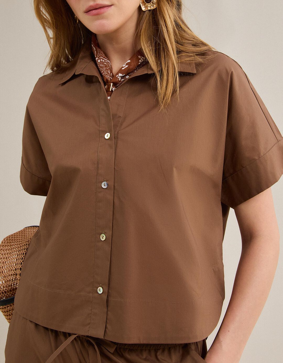 Blusa, Mulher, Castanho