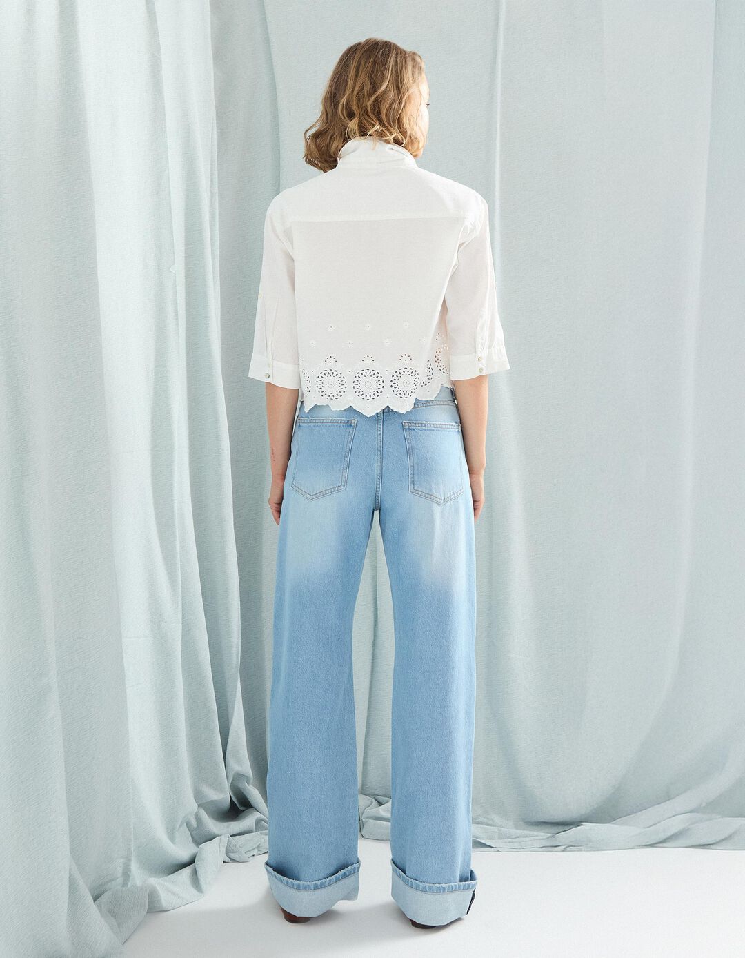 Calças de Ganga Dobradas 'Straight Fit', Mulher, Azul Claro