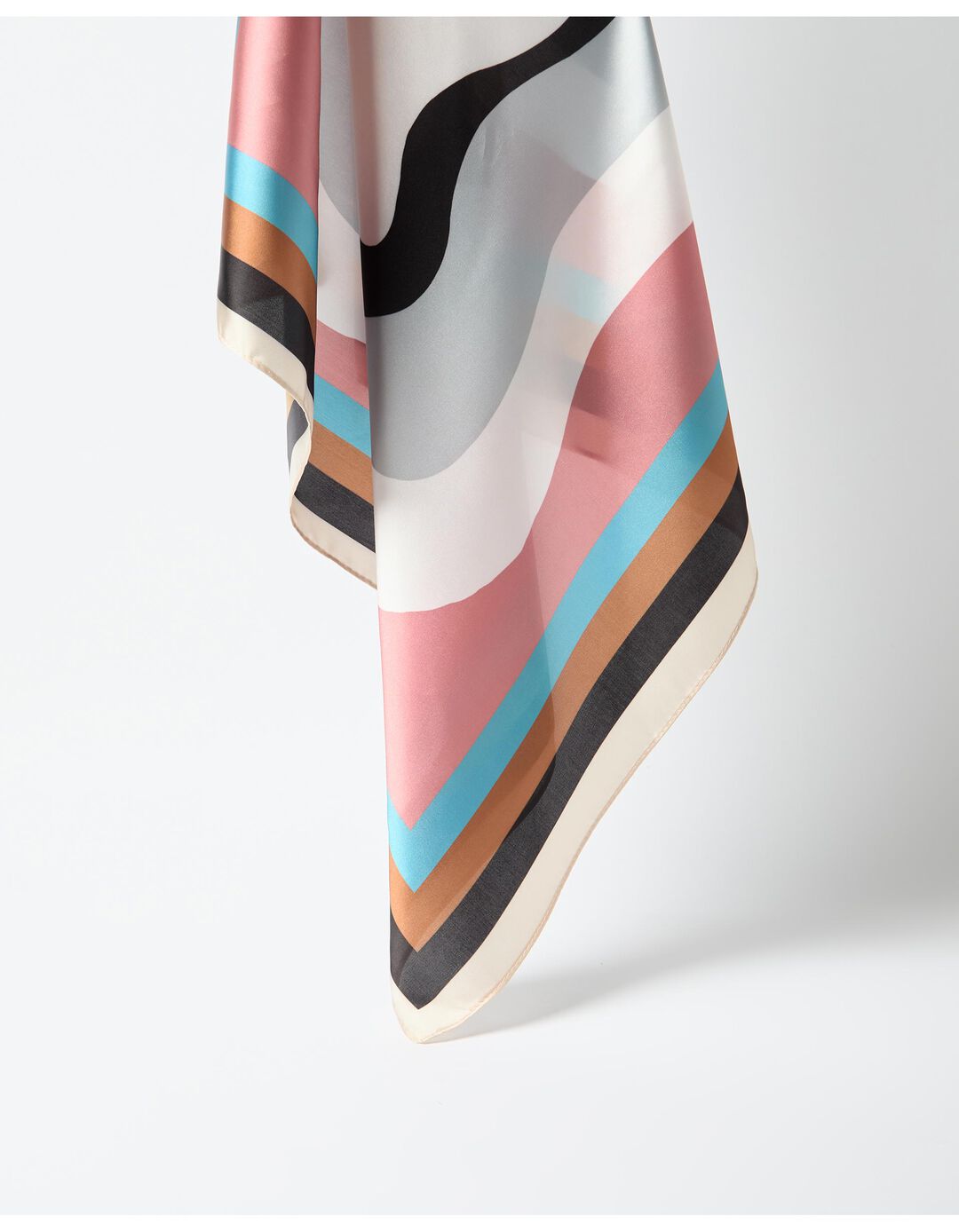 Len&ccedil;o, Mulher, Branco