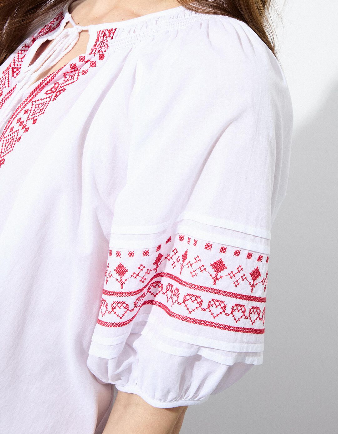 Blusa com Bordados, Mulher, Branco