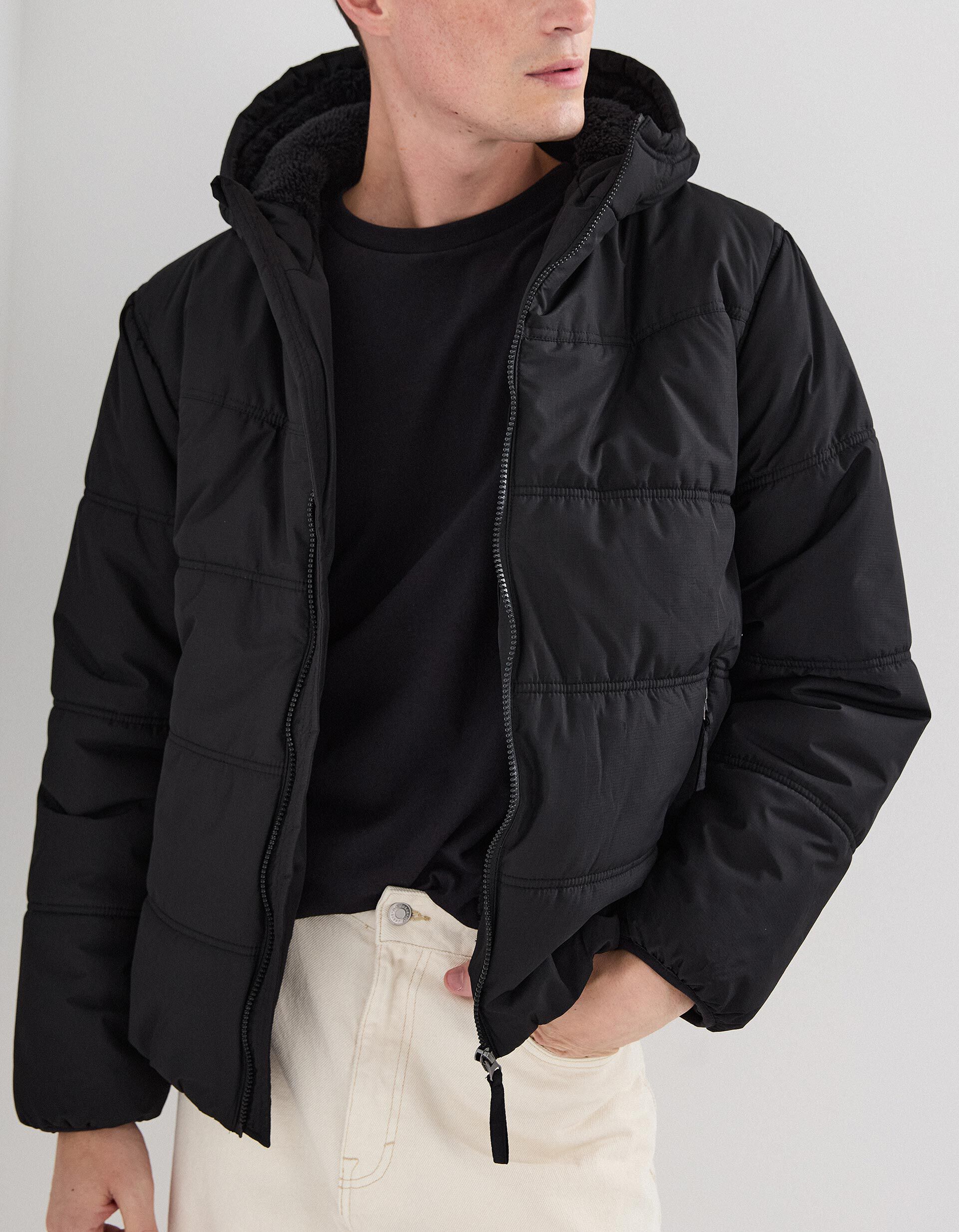 Comprar Online Casaco Acolchoado com Capuz, Homem, Preto