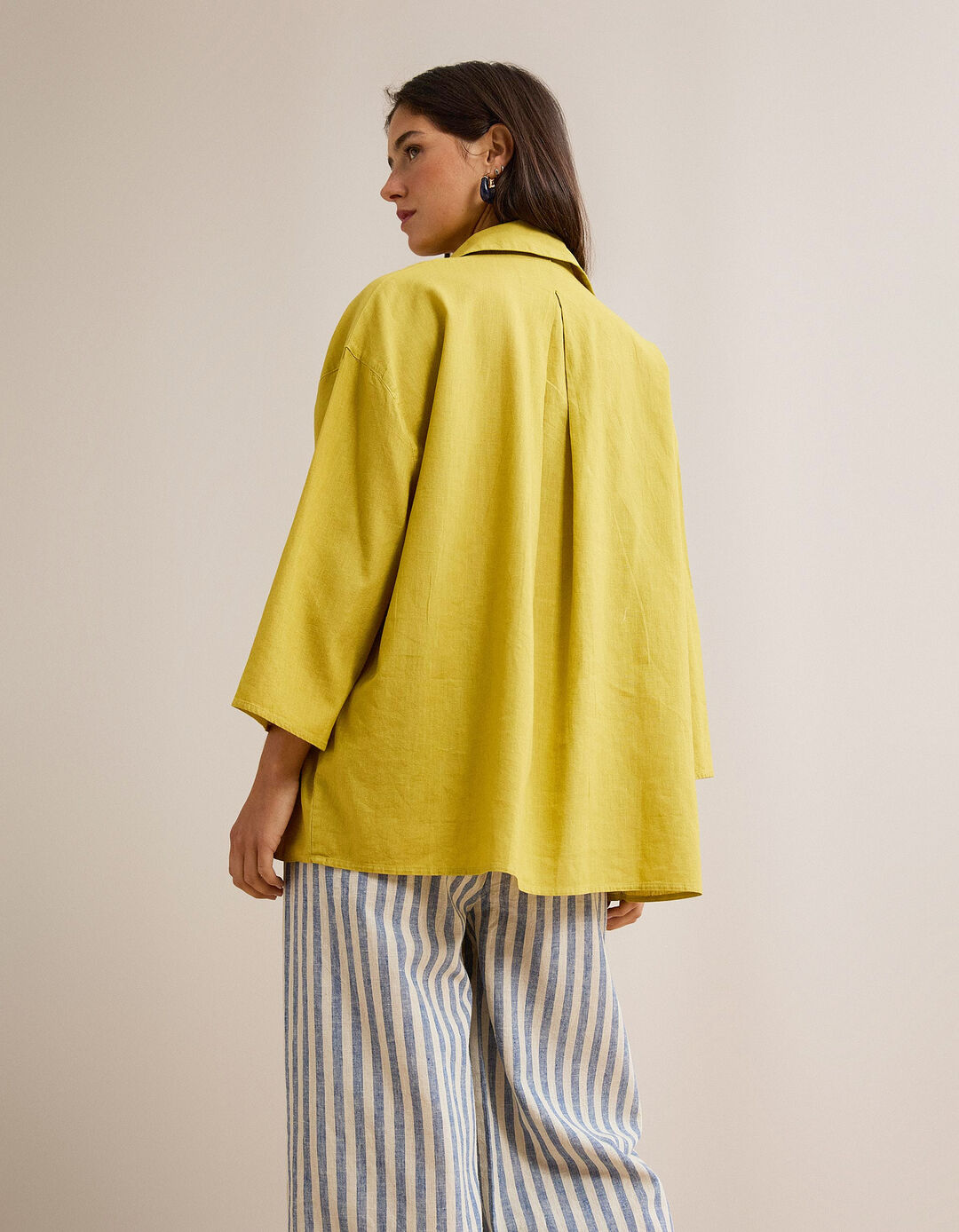 Blusa com Linho, Mulher, Amarelo