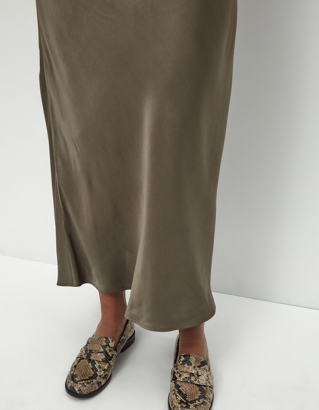 Saia Comprida Acetinada, Mulher, Verde