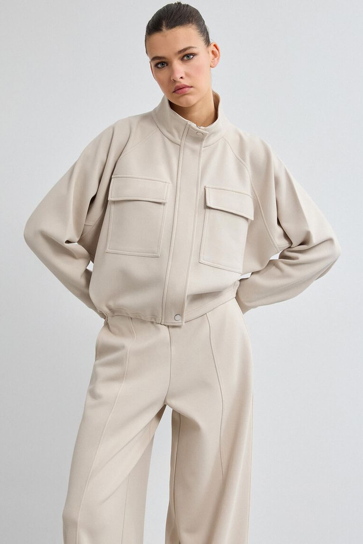 Always in motion, built for the city - Mulher